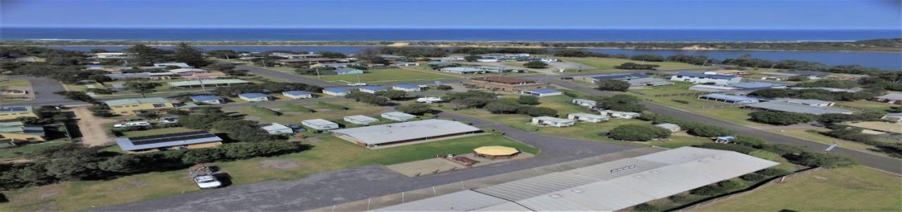 Marlo Caravan Park & Motel Bagian luar foto